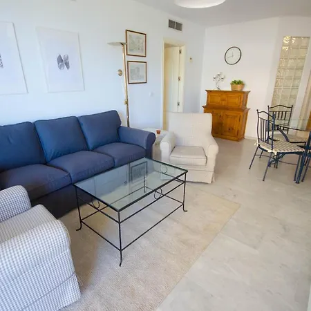 Ana Apartamento *